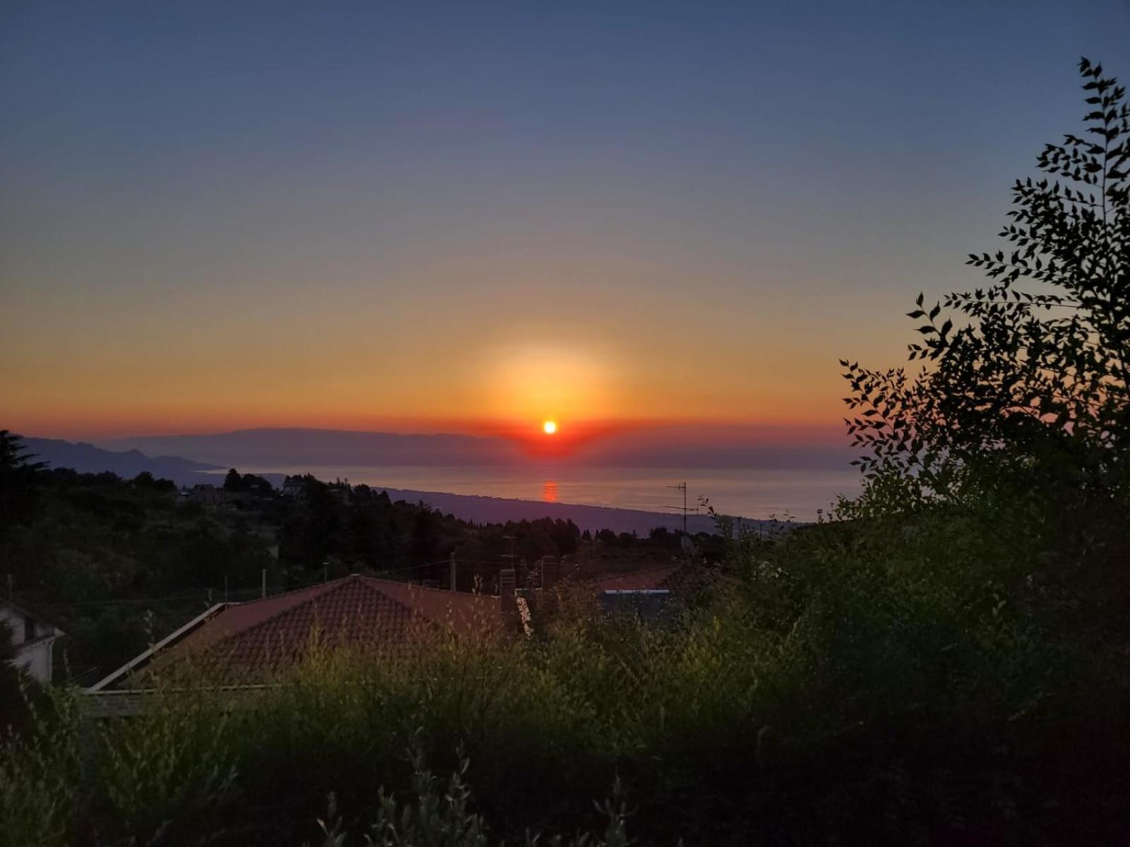 Etna Sunshine Rent Rooms Puntalazzo Dış mekan fotoğraf