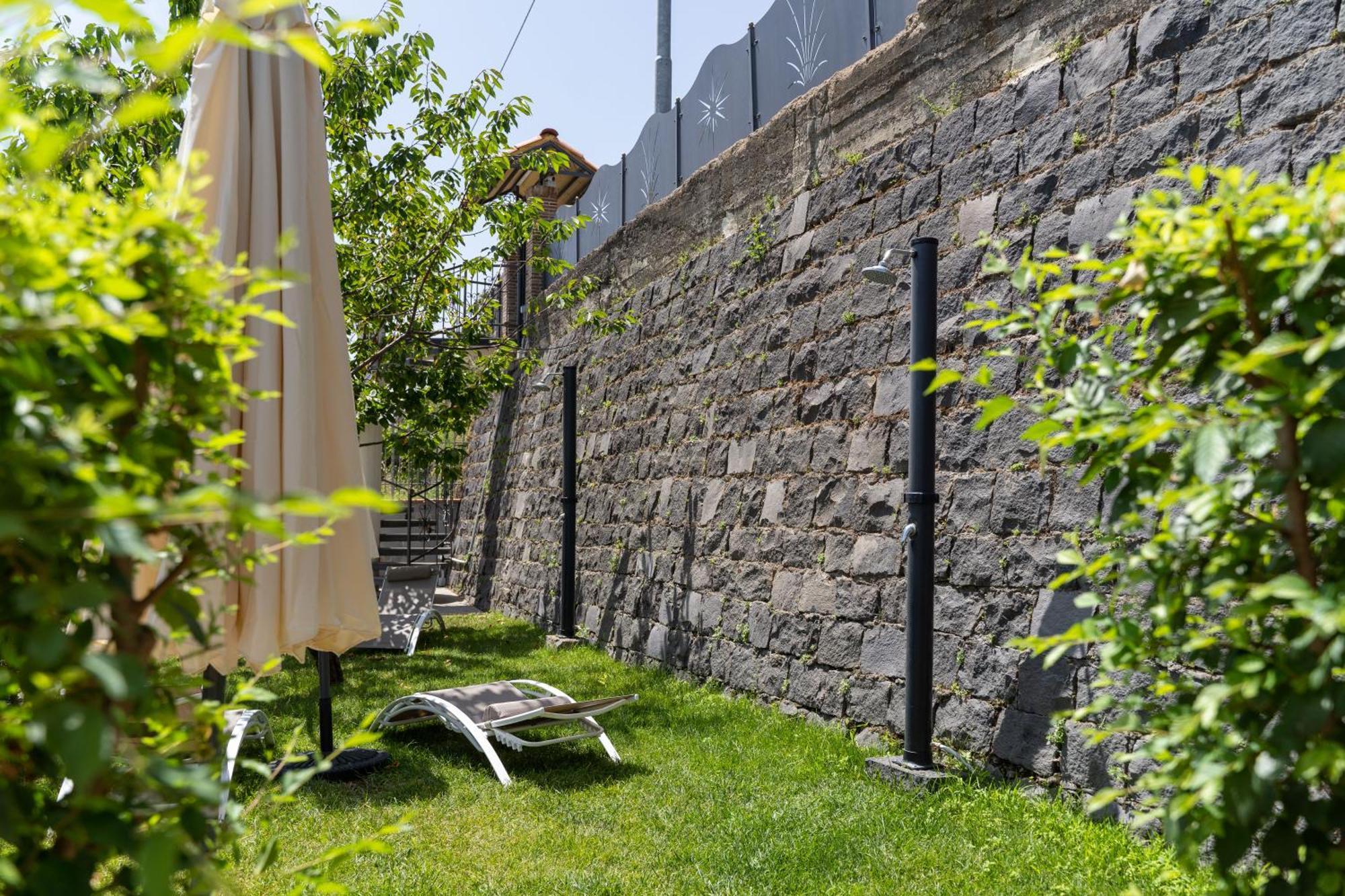 Etna Sunshine Rent Rooms Puntalazzo Dış mekan fotoğraf