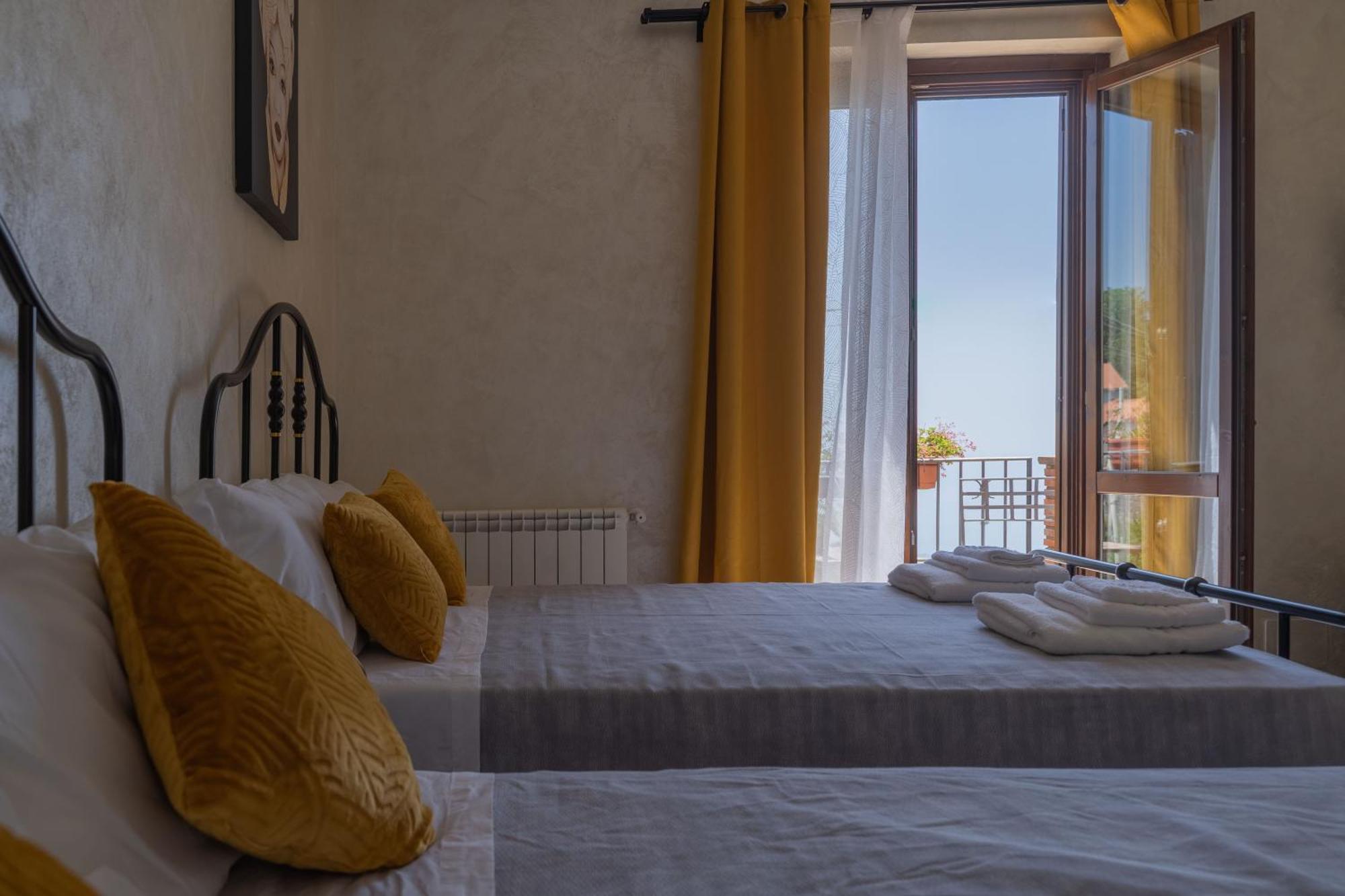Etna Sunshine Rent Rooms Puntalazzo Dış mekan fotoğraf